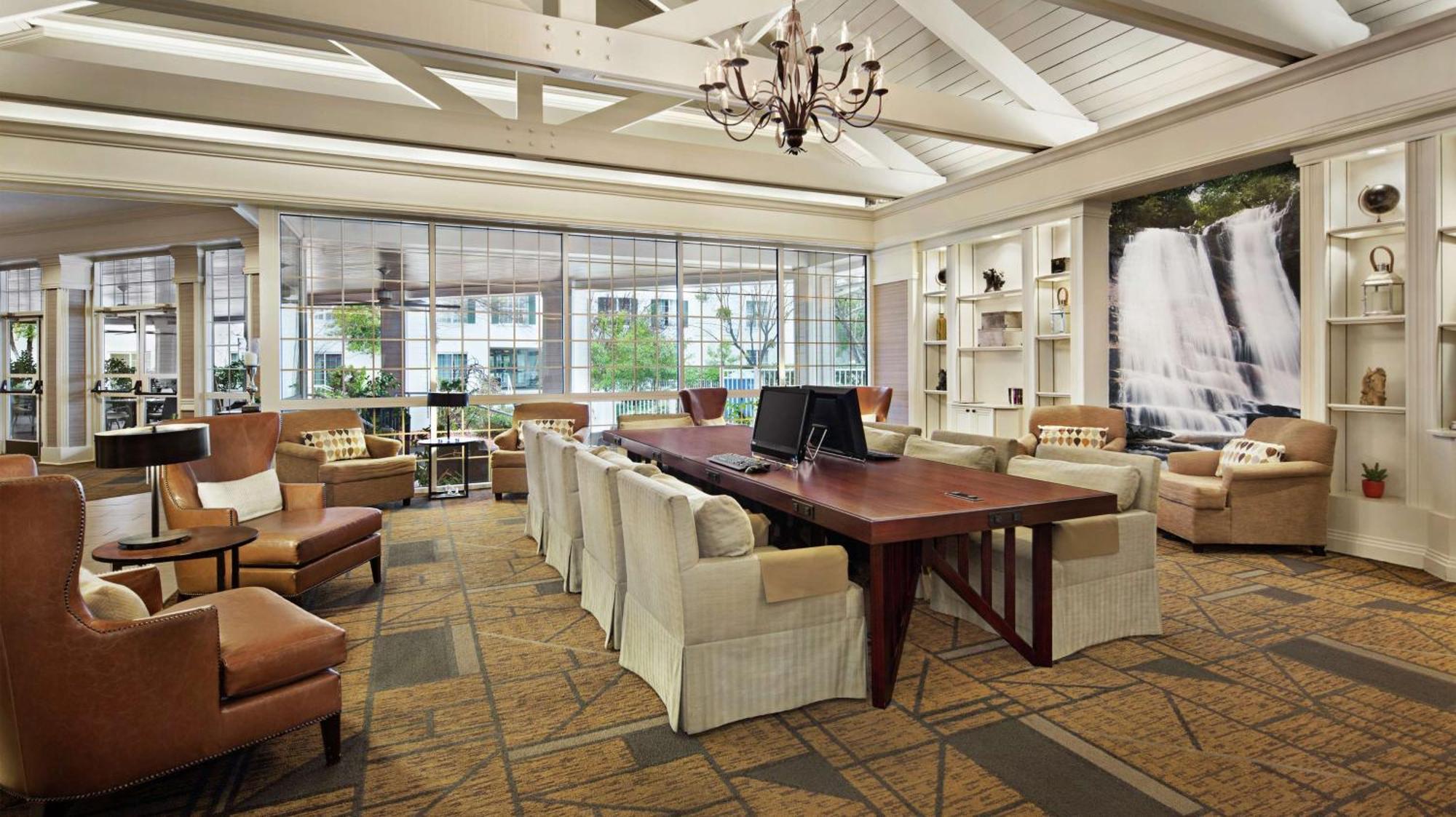 Отель Doubletree By Hilton Raleigh Durham Airport At Research Triangle Park Экстерьер фото
