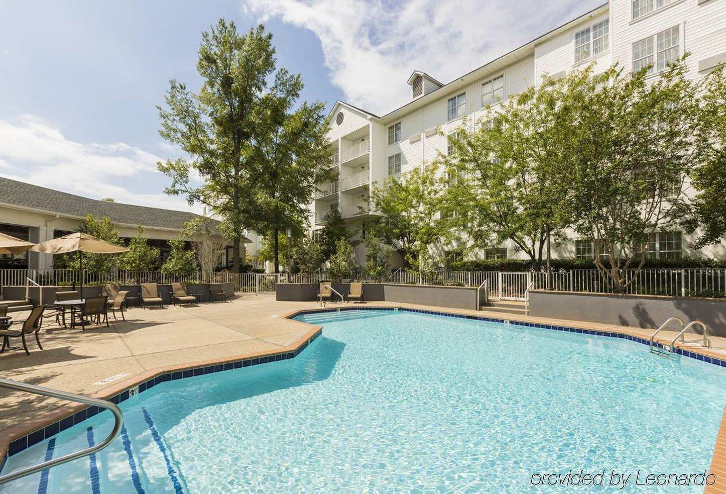 Отель Doubletree By Hilton Raleigh Durham Airport At Research Triangle Park Экстерьер фото