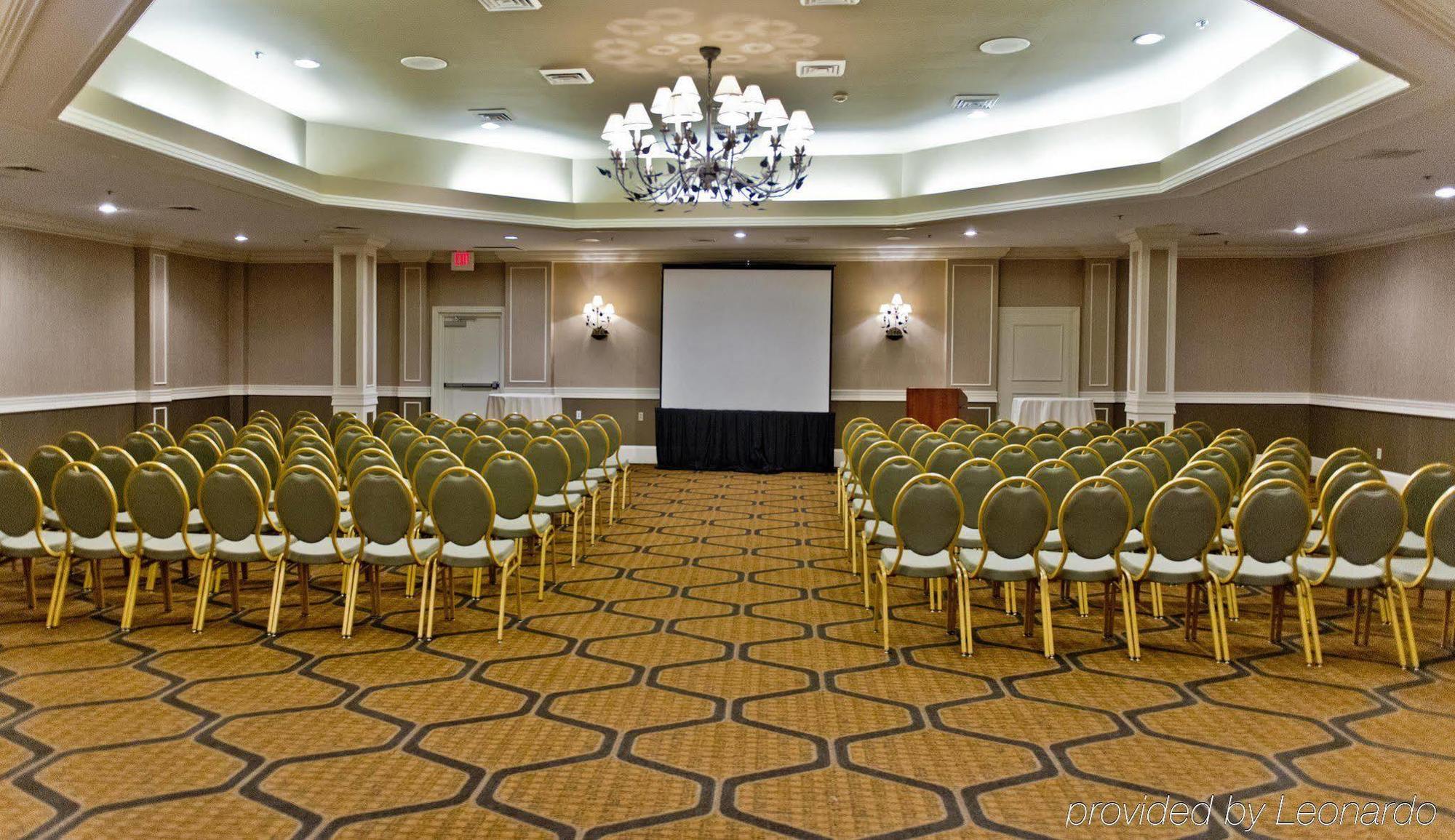 Отель Doubletree By Hilton Raleigh Durham Airport At Research Triangle Park Экстерьер фото
