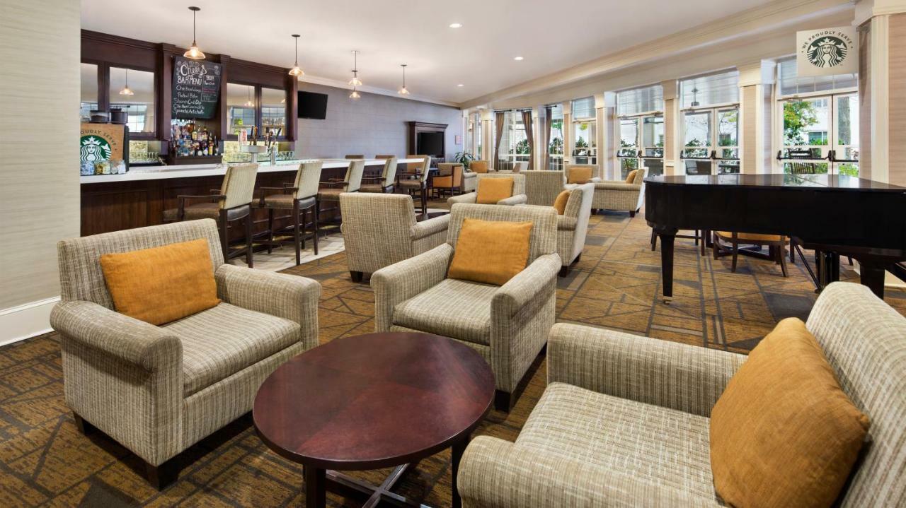 Отель Doubletree By Hilton Raleigh Durham Airport At Research Triangle Park Экстерьер фото