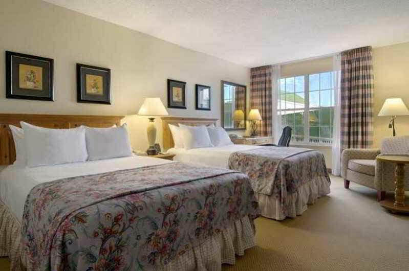 Отель Doubletree By Hilton Raleigh Durham Airport At Research Triangle Park Экстерьер фото